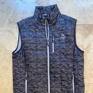 NWT Minnesota Vikings Cutter & Buck Men’s Camouflage Full-Zip Vest - Black XL